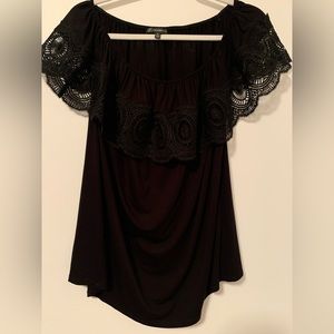 Adrianna Papell ~Super Soft Summer Cool Lightweight Top Crochet Detailing Size M